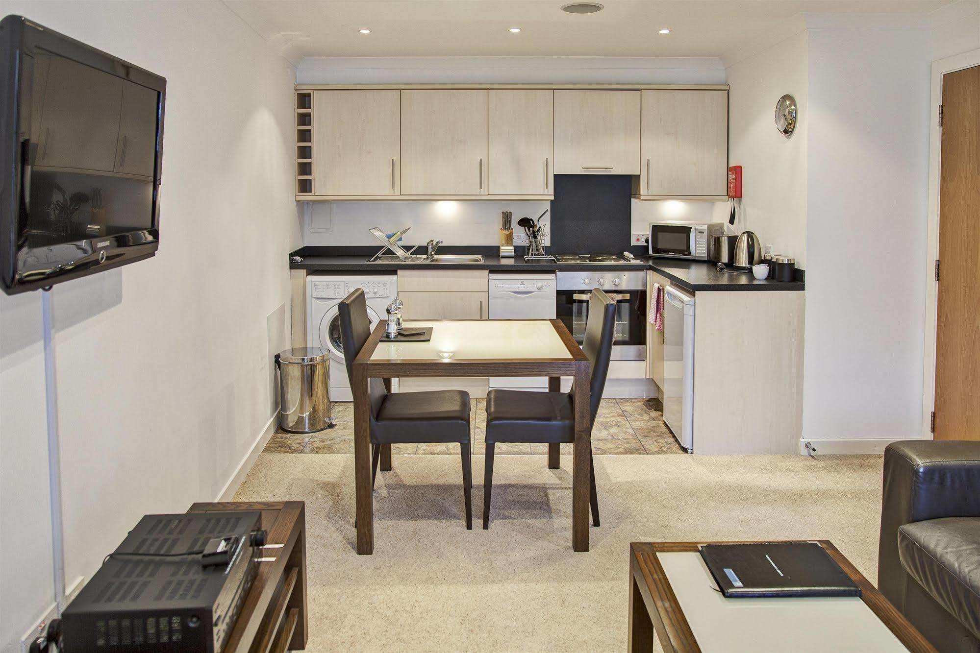Fountain Court Apartments - Grove Executive EDI Buitenkant foto